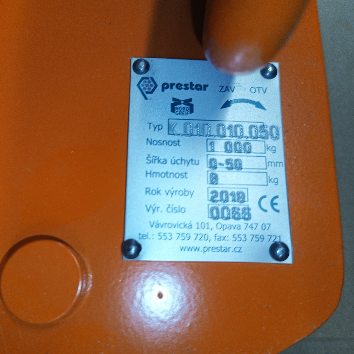 Zvierka na vertikálnu prepravu plechov K10.010.050, nosnosť 1000kg PRESTAR